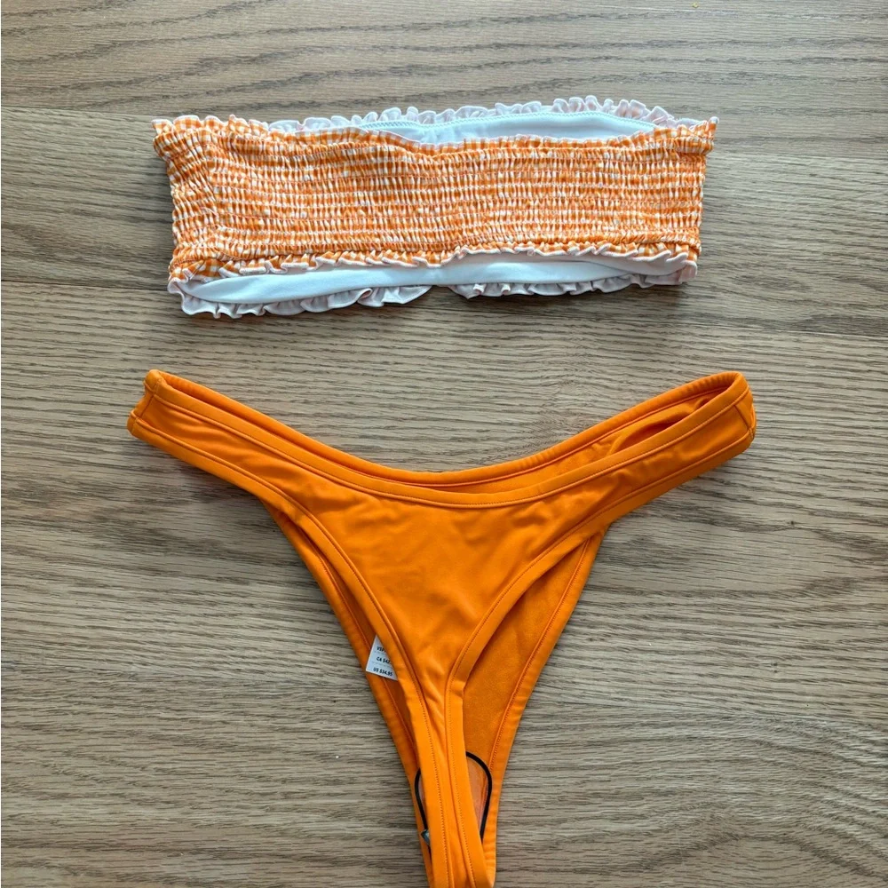 Frankie’s bikinis set